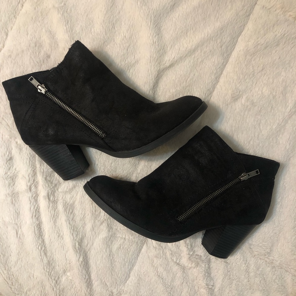 Black Boots